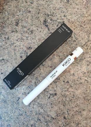 Kiko milano nude blur lip base
розгладжувальний праймер для губ