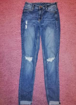 Джинсы скинни
