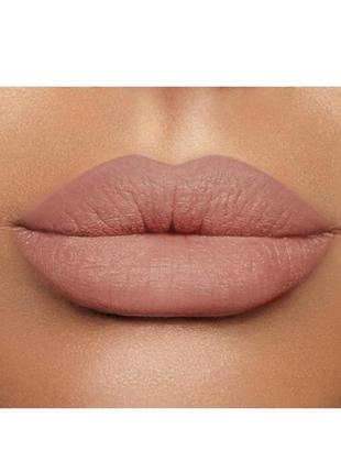 Charlotte tilbury lip cheat lip liner ідеальний олівець для губ у відтінку pillow talk8 фото