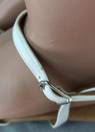 Босоножки со стразами