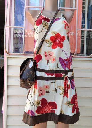 Легкое летнее платье.