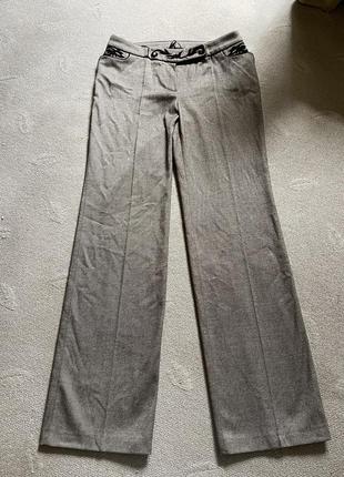 Классические очень красивые брюки, украинского производства. идеальная посадка.1 фото