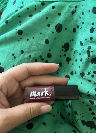 Рідка губна помада ейвон марк avon mark pouty