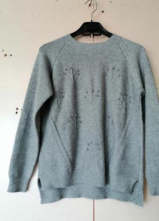 Мягкий нежный кашемировый свитер с жемчужинами3 фото