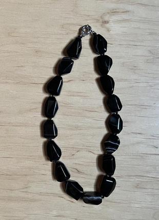 Ожерелье из агата