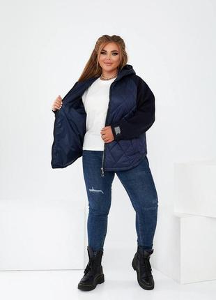 Женская демисезонная куртка батал комбинированная с капюшоном синяя5 фото