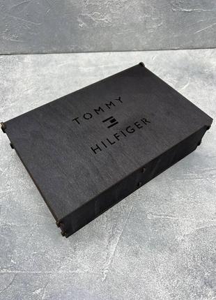 Подарунковий чоловічий набір tommy hilfiger шкіряний ремінь + шкіряний портмоне4 фото