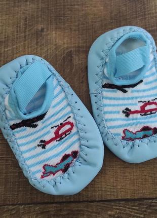 Капці дитячі блакитні для хлопчика тапочки-шкарпетки капці шкарпетки дитячі дитячі теплі зимові2 фото