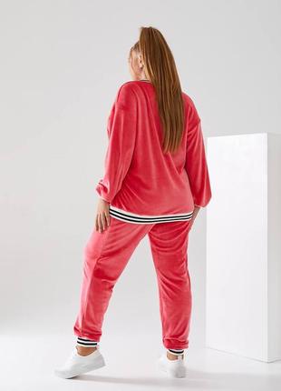 Костюм жіночий оверсайз кофта з вирізом в зоні декольте штани вільного крою на високій посадці з кишенями якісний стильний сірий рожевий8 фото