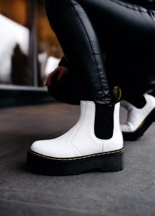 Жіночі білі зимові чоботи/черевики dr martines chelsea winter артіна з хутром зима