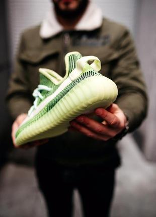 Круті рефлективні чоловічі кросівки adidas адідас yeezy boost 350 reflective, зелені10 фото