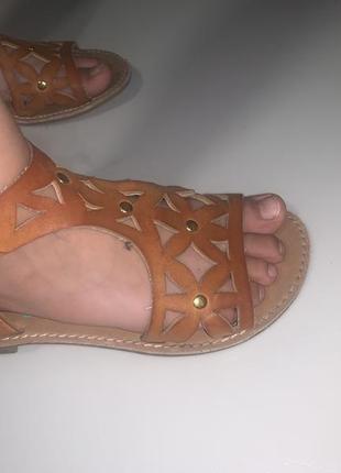 Босоніжки 3