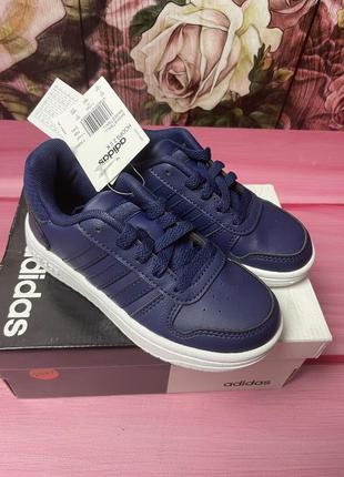 Кроссовки на мальчика adidas