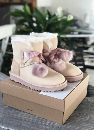 Ugg gita suede зимові жіночі чобітки з натуральної опушенням /осінь/зима/весна😍