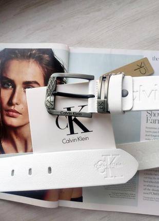 Мужской белый кожаный ремень под джинсы в фирменной коробке