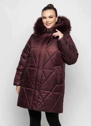 Женская теплая куртка больших размеров с капюшоном