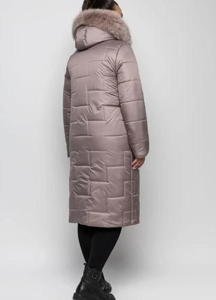 Женское зимнее пальто с капюшоном и натуральным мехом2 фото