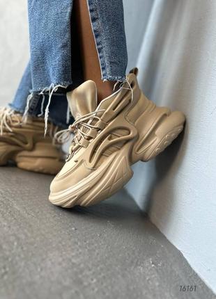 Жіночі кросівки беж демісезонні