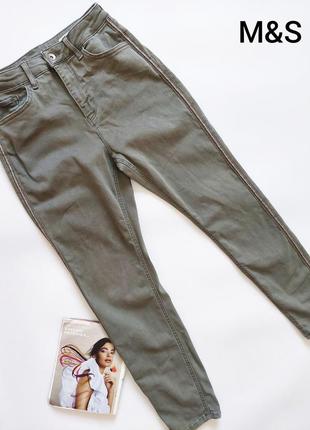 Жіночі джинси cкінни кольору хакі з блискітками по боках від бренду  m&s