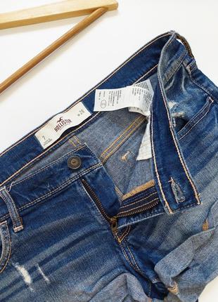 Жіночі короткі джинсові шорти з низькою драпані посадкою від бренду hollister2 фото