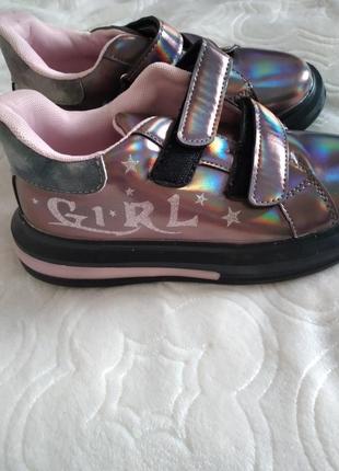 Ботинки с голограммой для девочки, черные кроссовки в подарок