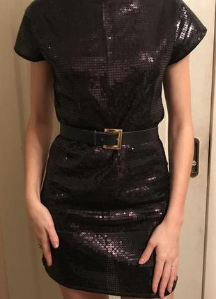 Платье в паетках
