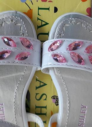 Босоніжки laura ashley (лора ешлі) 7us\14,5см