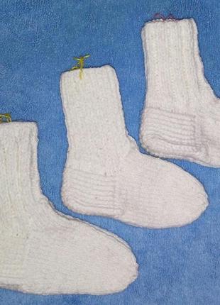 Набір дитячих білих в'язаних шкарпеток