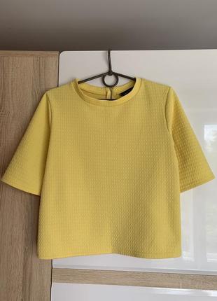Плотная фактурная футболка блуза, блузка, майка желтая new look