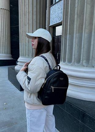 Рюкзак чорний guess