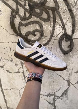Кроссовки adidas spezial 4