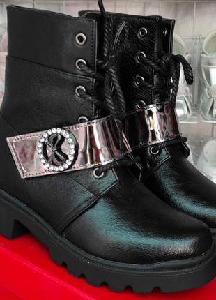 Зимові чорні модні черевики на підборах для дівчинки2 фото