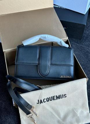 Кожаная сумка jacquemus