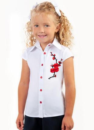 Блузка с вышивкой