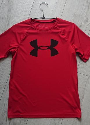 Футболка under armour