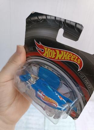 Машинка нова hot wheels - mad splash2 фото