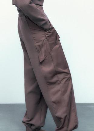Комбинированные брюки карго zara3 фото
