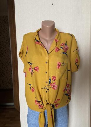 Нова блуза квітковий принт , розмір 48-502 фото