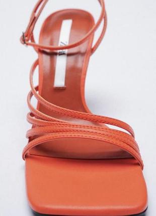 Босоніжки zara 39 розмір