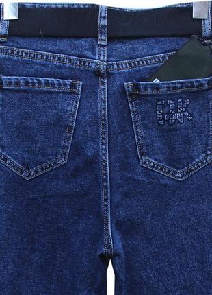 Модные женские прямые джинсы в пол с разрезами3 фото
