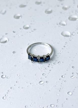 Серебряное кольцо komilfo с натуральным сапфиром 1.667ct, вес изделия 1,8 гр (2143277) 17 размер2 фото