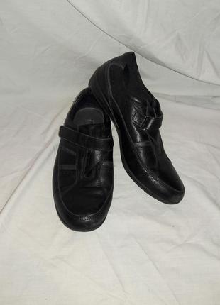 Шкіряні туфлі footglove 37-38размер на липучках2 фото