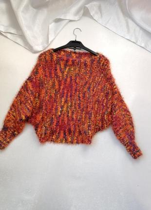 Мягусенький  укороченный свитер  букле1 фото