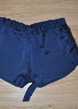 Тонкие атласные пижамные шортики с кружевом love to lounge