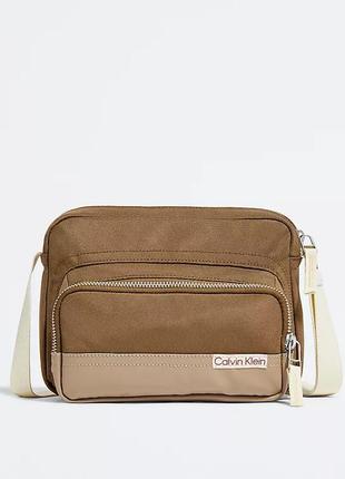 Нова сумка calvin klein (ck utility camera bag unisex) з американцями1 фото