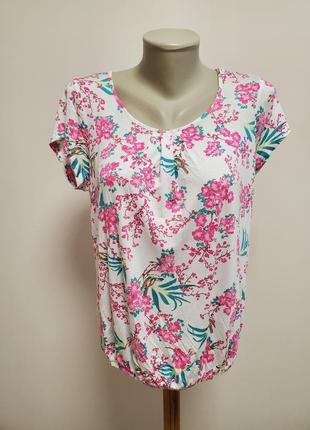 Красива брендова трикотажна віскозна блузка ніжного забарвлення2 фото