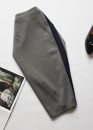 Классная юбка карандаш серая с лмпасами м 101 фото