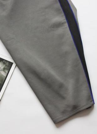 Классная юбка карандаш серая с лмпасами м 102 фото