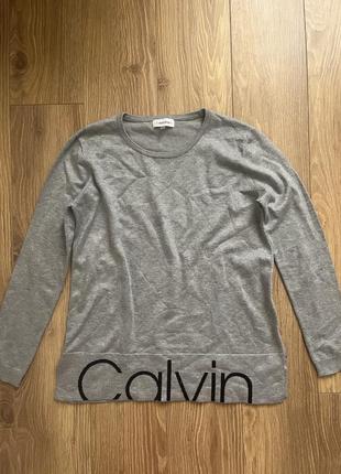 Calvin klein продам светр