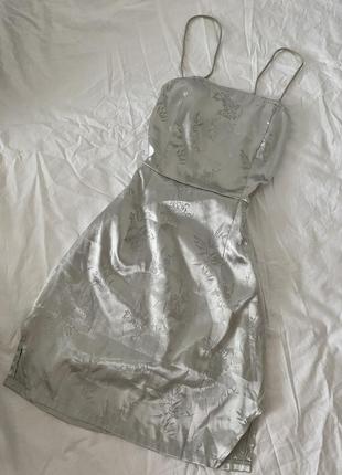 Серебряное платье платье платье короткое мини plt серое платье